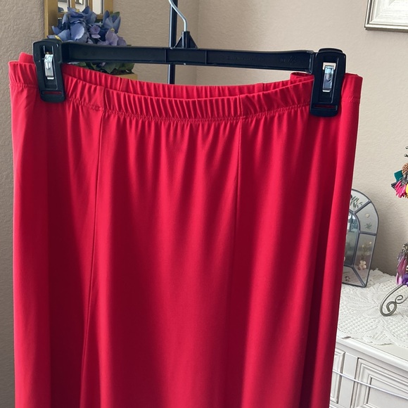 Joan Rivers XL Red Polyester and Spandex Flair Skirt - Picture 2 of 5